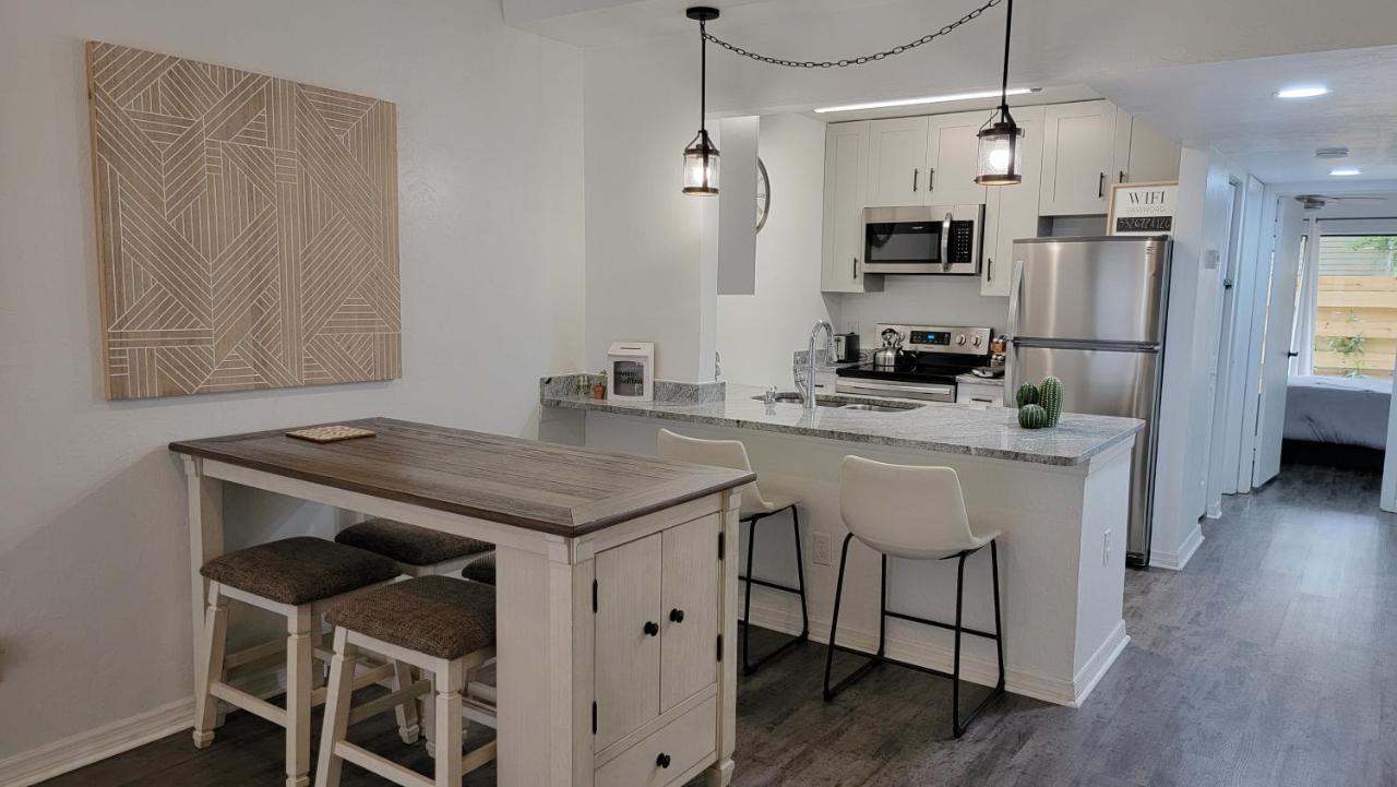 Discover Luxury Condo Steps Away From Celebration Pointe And I-75! Gainesville Esterno foto